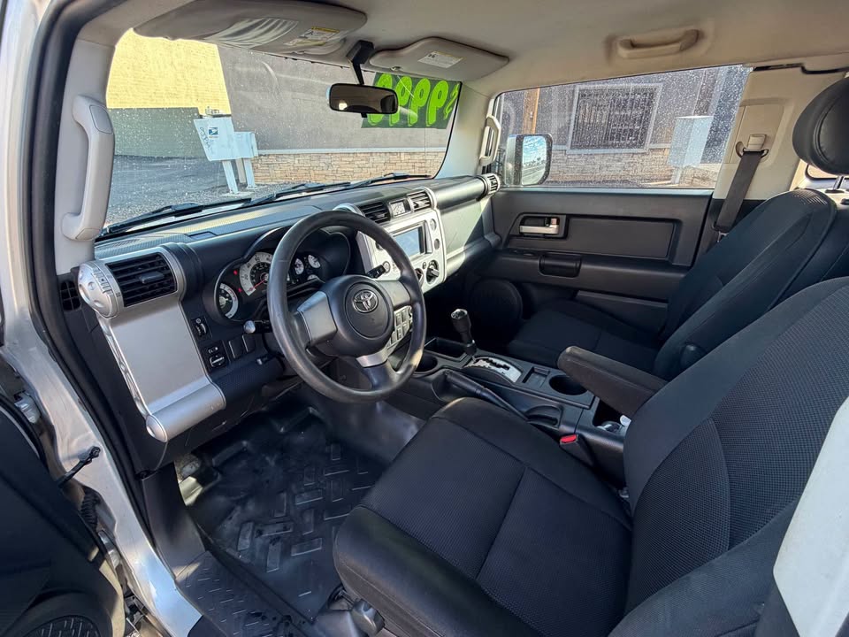 2007 Toyota FJ Cruiser · Sport Utility 2D in Mesa, AZ (photo 4) — photo 4