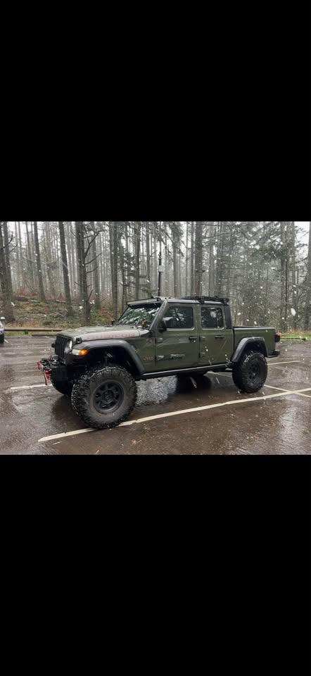 2023 Jeep Gladiator · Rubicon Pickup 4D 5 ft in Eugene, OR (photo 4) — photo 4