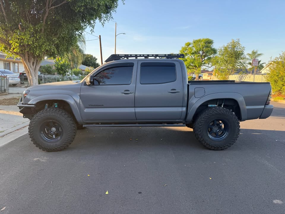 2014 Toyota Tacoma in Riverside, CA (photo 4) — photo 4