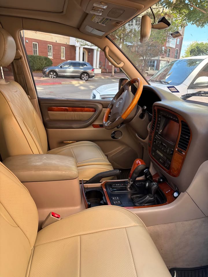 2002 Lexus LX · LX 470 Sport Utility 4D in Denver, CO (photo 4) — photo 4