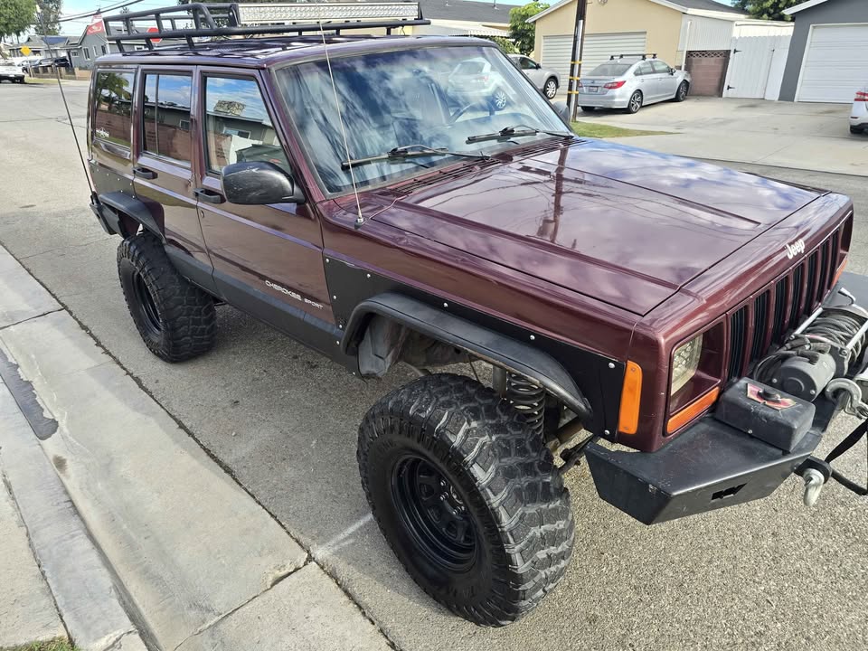 2000 Jeep Cherokee · Sport SUV 4D in Buena Park, CA (photo 4) — photo 4