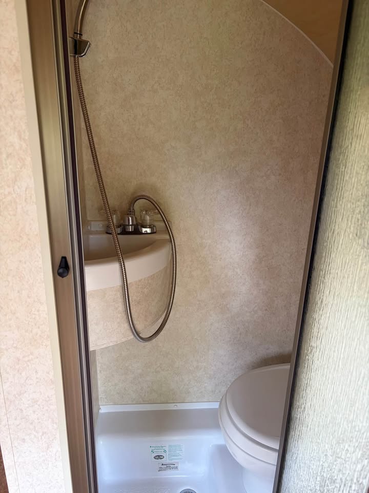 nuCamp T@B 320 CS Teardrop Trailer 2017 in Canby, OR (photo 4) — photo 4
