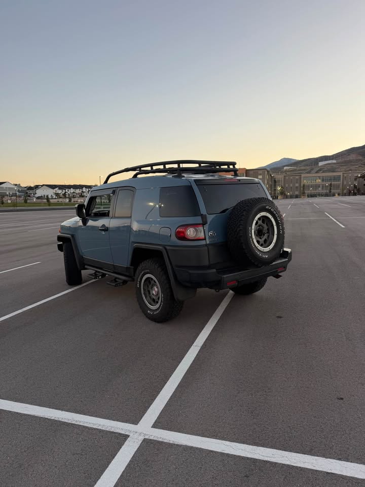 2014 Toyota FJ Cruiser · Sport Utility 2D in Lehi, UT (photo 4) — photo 4