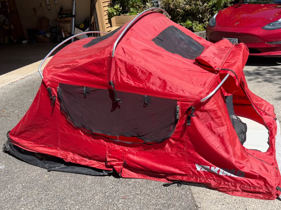 Yakima Skyrise Rooftop Tent in Portland, OR (photo 4) — photo 4
