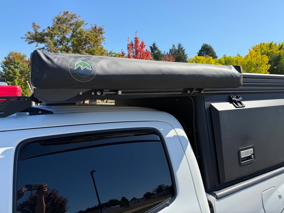 Super Pacific X1 Camper for Long Bed 6' Tacoma in Vancouver, WA (photo 4) — photo 4