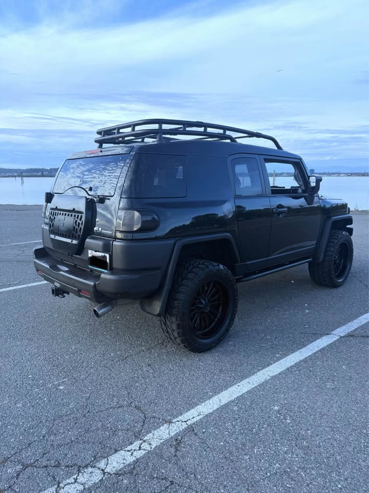 2007 Toyota FJ Cruiser in Everett, WA (photo 4) — photo 4