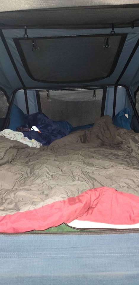 Thule Tepui Rooftop Tent w/ Thule bed rack in Klamath Falls, OR (photo 4) — photo 4
