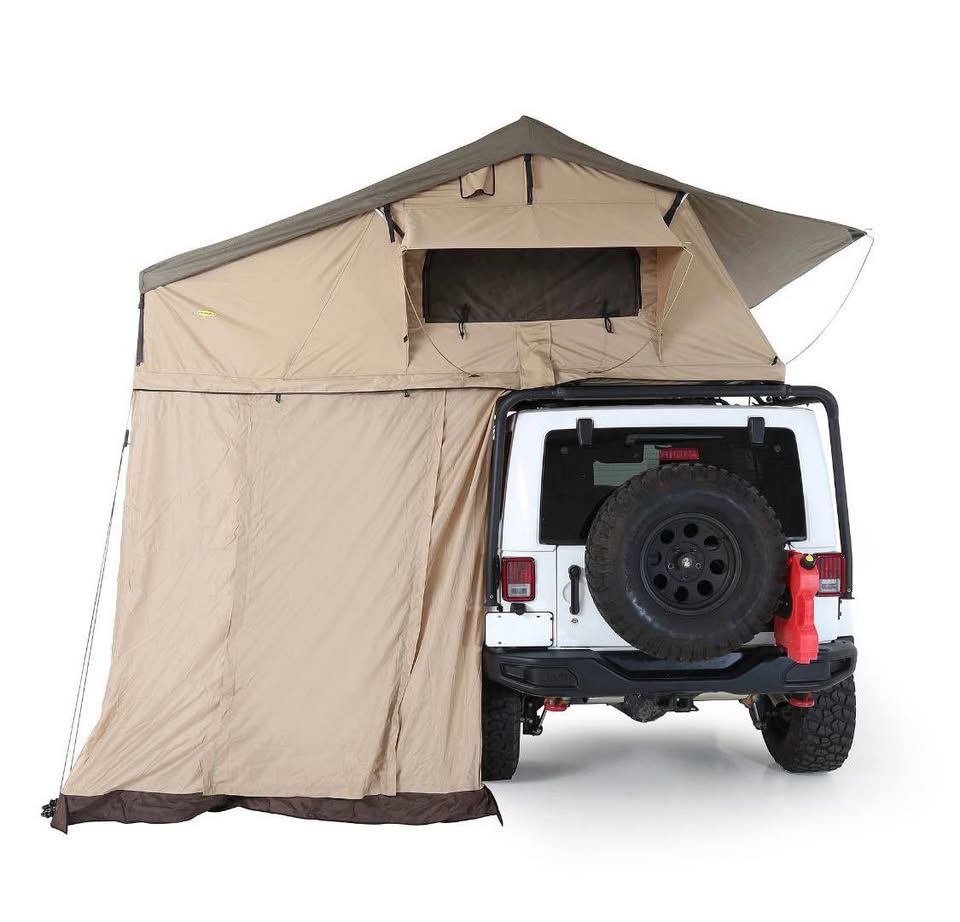 Smittybilt Overlander XL Gen 1 Rooftop Tent with Annex in Salinas, CA (photo 4) — photo 4