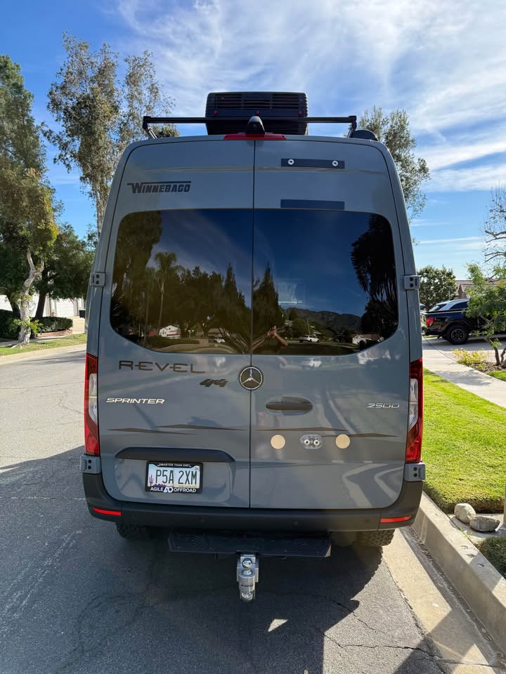 2021 Mercedes-Benz Revel · 4x4 in Yorba Linda, CA (photo 4) — photo 4