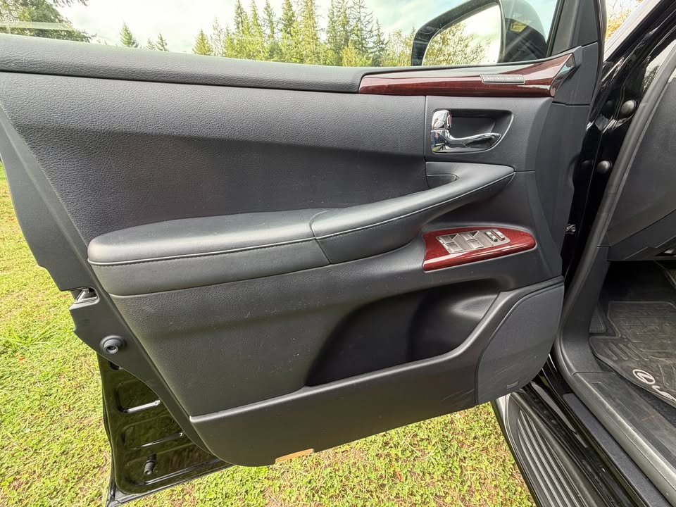 2015 Lexus LX in Chimacum, WA (photo 5) — photo 5