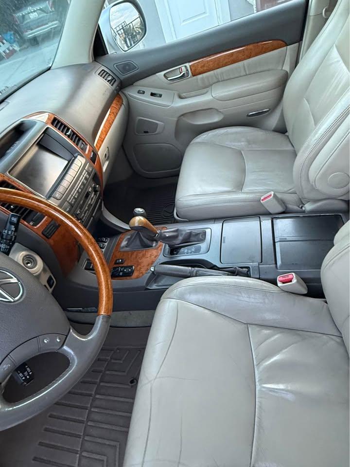 2006 Lexus GX 470 • GX 470 Sport Utility 4D in Tooele, UT (photo 5) — photo 5
