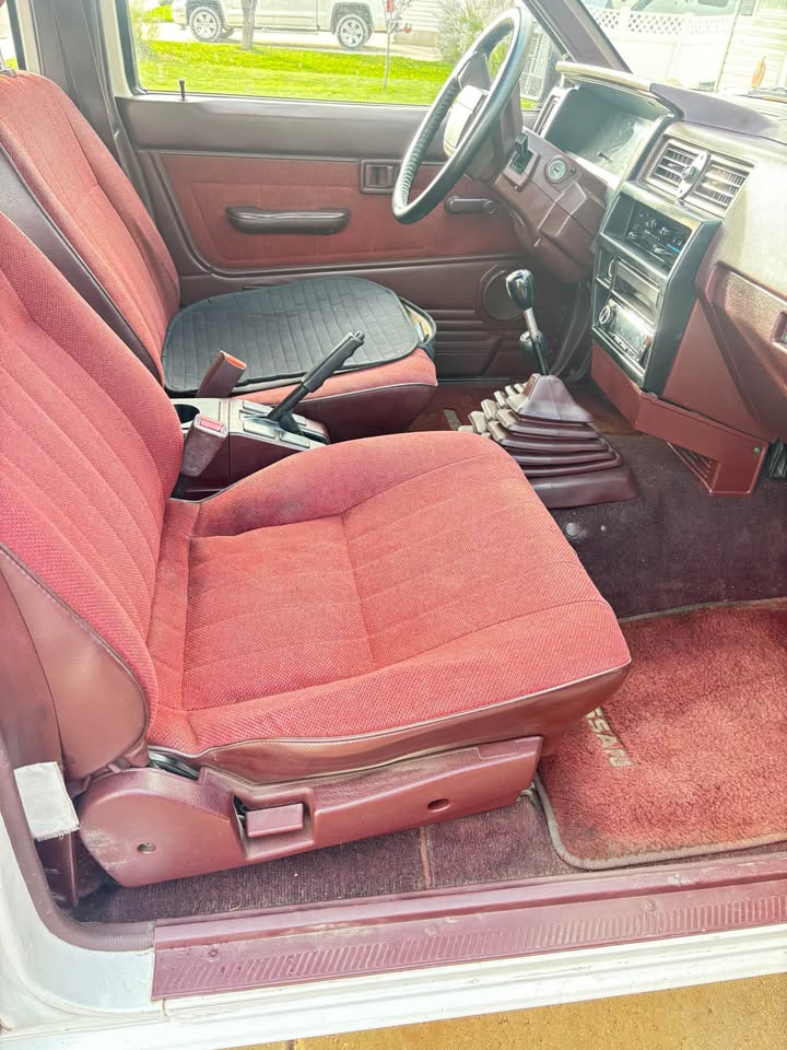 1992 Nissan Pathfinder SE 4x4 in Cedar City, UT (photo 5) — photo 5