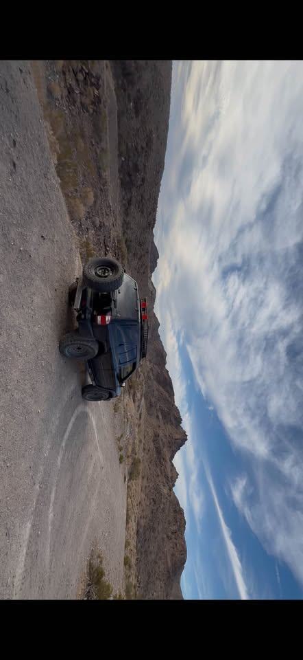 2001 Nissan Pathfinder · SE Off-Road Sport Utility 4D in South Gate, CA (photo 5) — photo 5