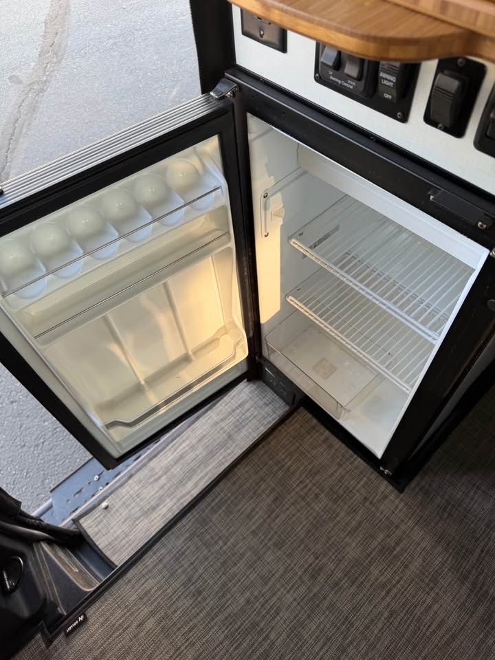 2023 Winnebago Revel 4x4 – $65K Owl Vans Build – 20k Miles in Littleton, CO (photo 5) — photo 5