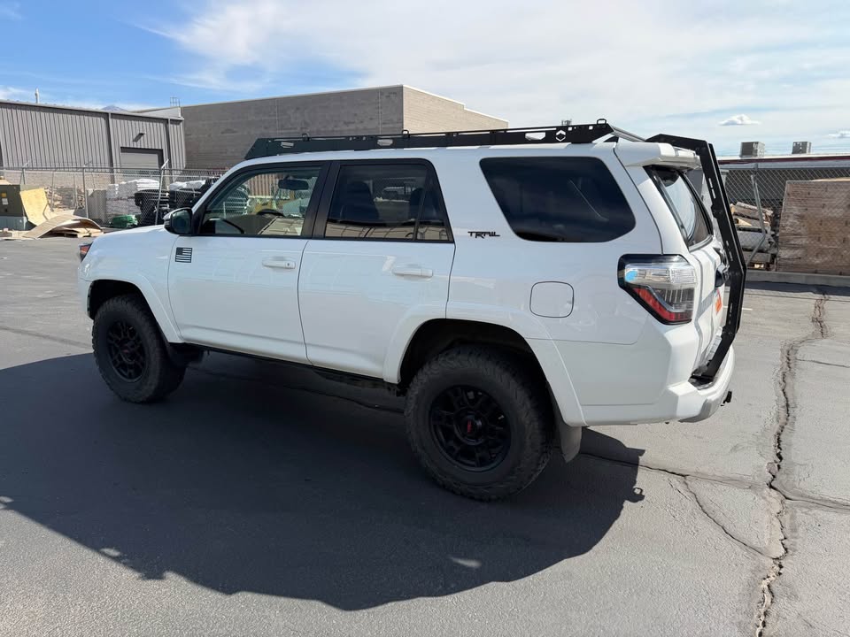 2015 Toyota 4Runner · Trail Premium Sport Utility 4D in Provo, UT (photo 5) — photo 5