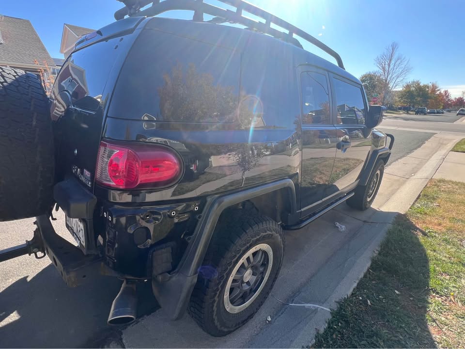 Toyota FJ Cruiser TRD Special Edition 6 Speed Manual in Denver, CO (photo 5) — photo 5
