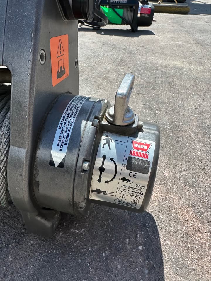 Warn 9000i Winch in Paramount, CA (photo 5) — photo 5