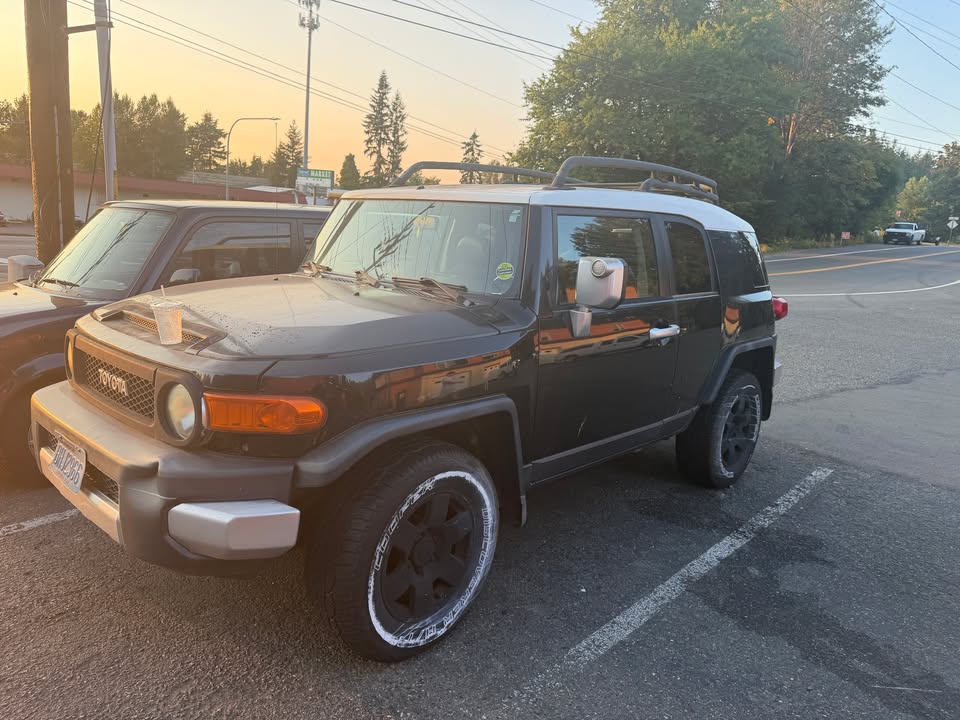 2007 Toyota FJ Cruiser in Maple Valley, WA (photo 5) — photo 5