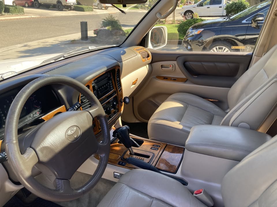 2000 Toyota Land Cruiser in Turlock, CA (photo 5) — photo 5