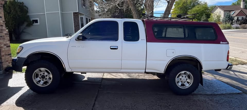 2000 Toyota Tacoma SR5 in Aurora, CO (photo 5) — photo 5