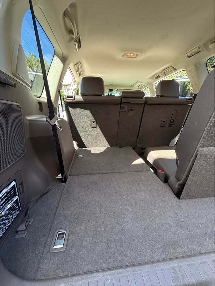 2012 Lexus GX · GX 460 Premium Sport Utility 4D — photo 12