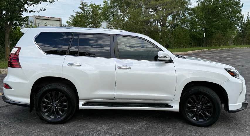 2020 Lexus GX in Toronto, ON (photo 5)