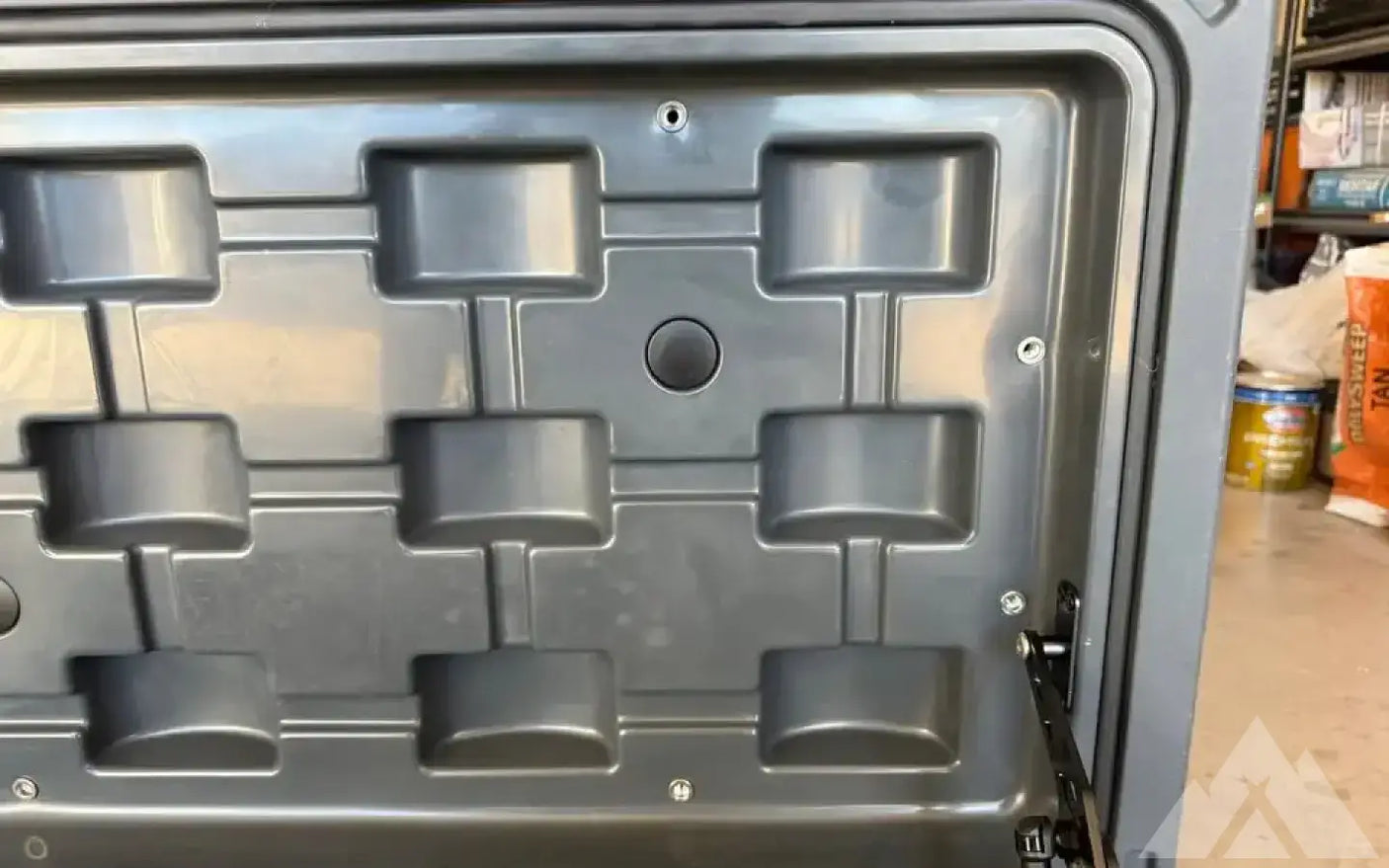 66L Rugged Case - Roam Adventure Co. — used cases & cargo boxes for sale (photo 8)
