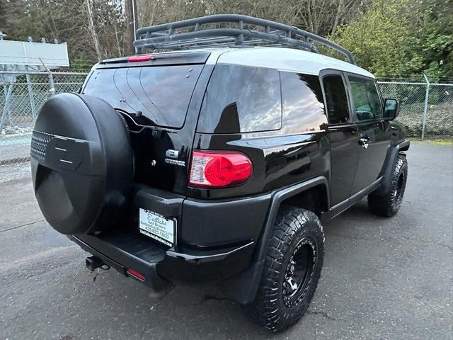 2009 Toyota FJ Cruiser 4WD in Kirkland, WA (photo 3)