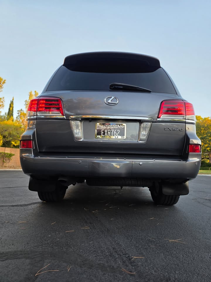 2013 Lexus LX570 in Las Vegas, NV (photo 6) — photo 6
