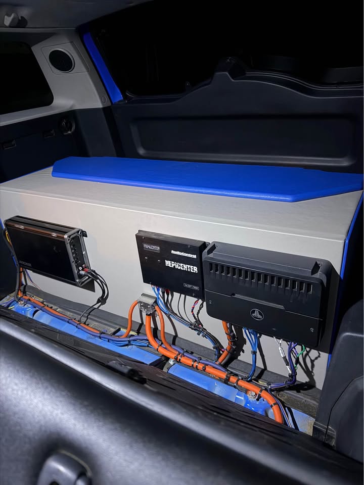 2008 Toyota FJ Cruiser · Sport Utility 2D in Fresno, CA (photo 6) — photo 6