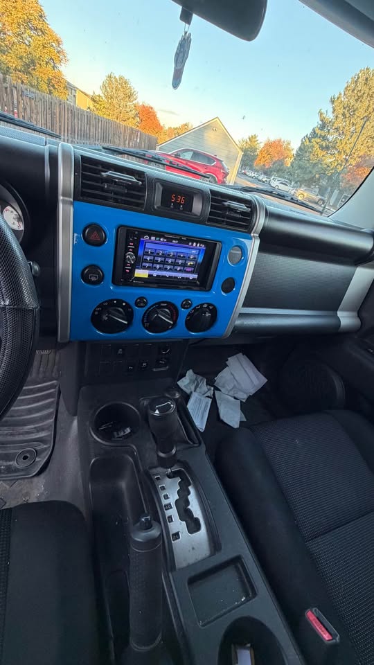 2007 Toyota FJ Cruiser · Sport Utility 2D in Denver, CO (photo 6) — photo 6