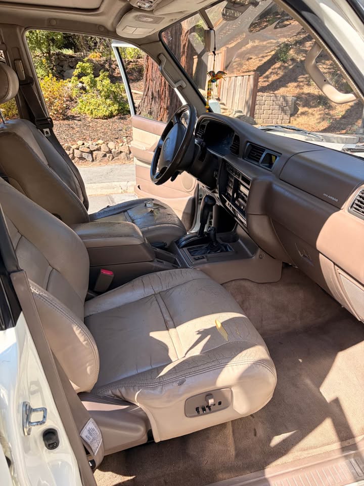 1997 Toyota Landcruiser in Hillsborough, CA (photo 6) — photo 6