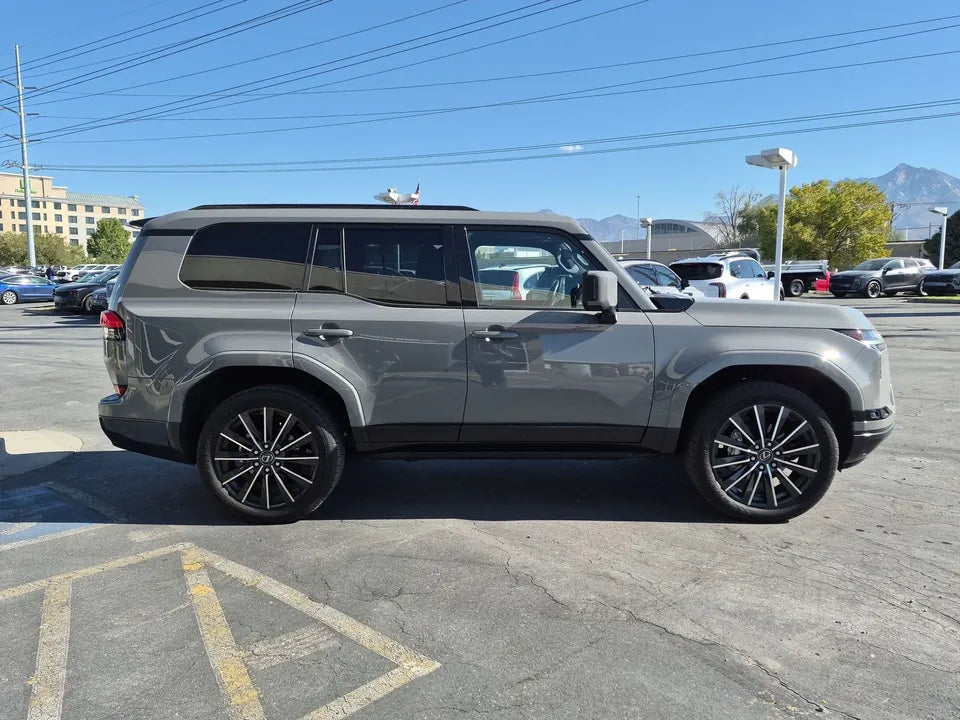 2024 Lexus GX 550 Luxury+ 4WD in Sandy, UT (photo 6) — photo 6