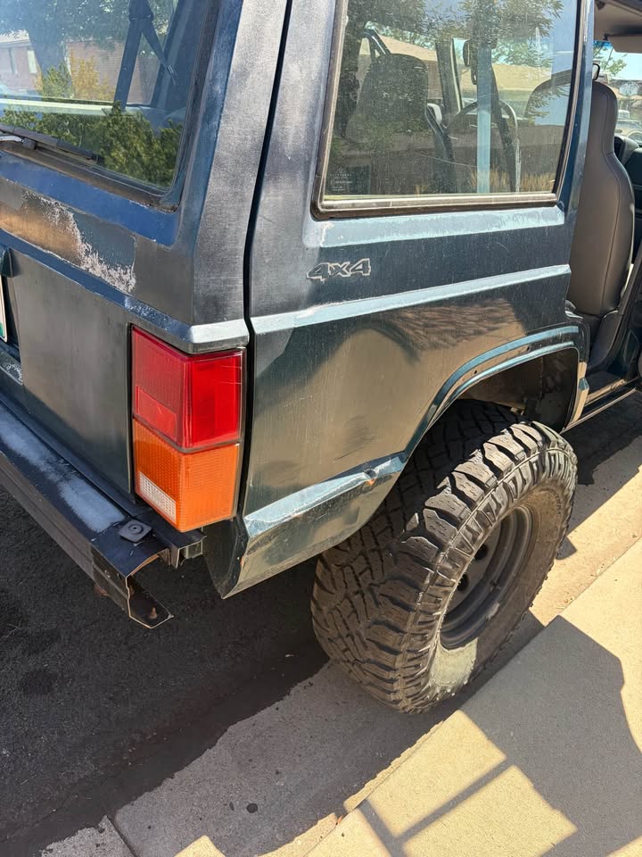 1995 Jeep Cherokee in Longmont, CO (photo 6) — photo 6