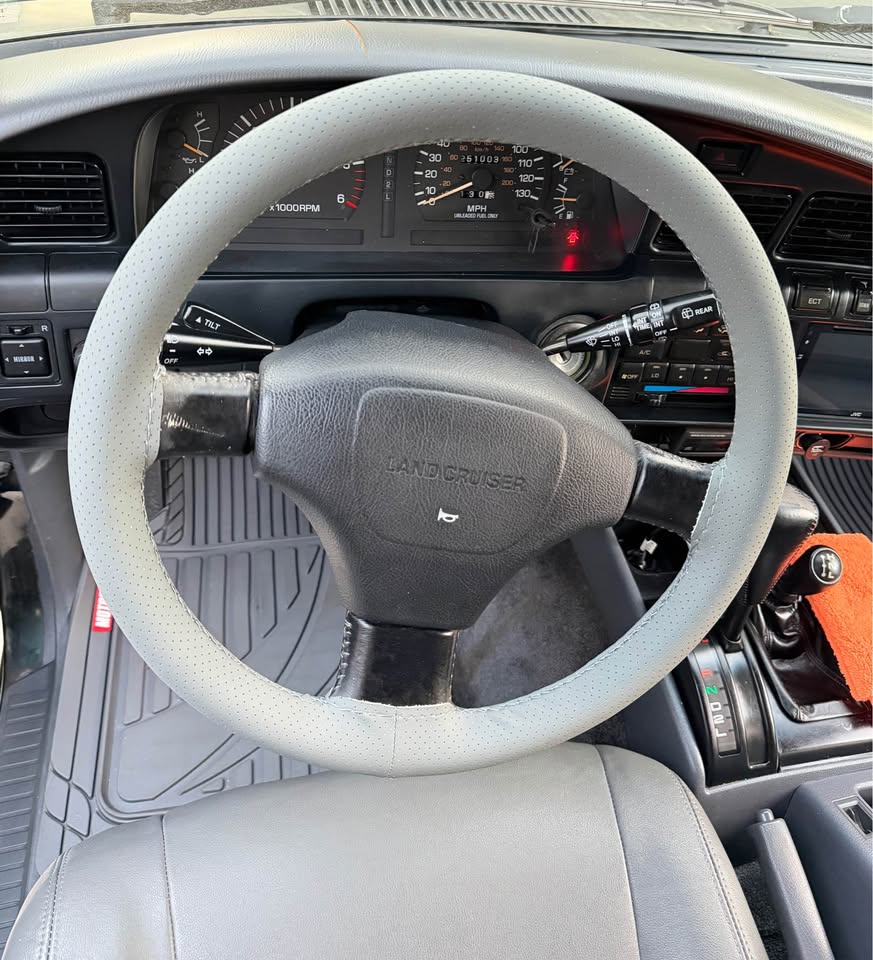 1993 Toyota Landcruiser · Sport Utility 4D in Salt Lake City, UT (photo 6) — photo 6