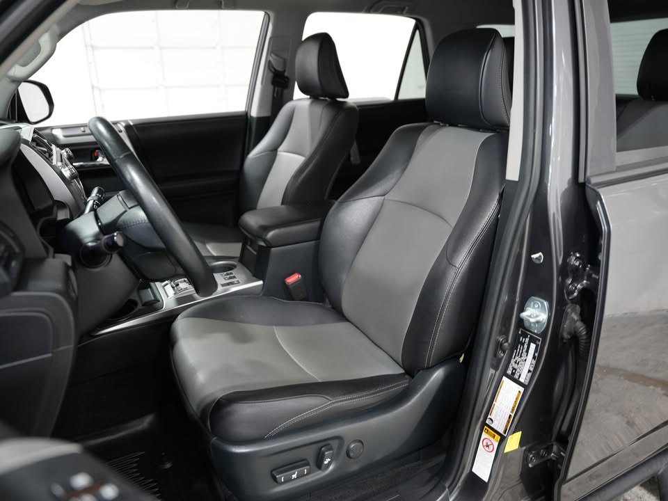 2017 Toyota 4Runner SR5 Premium in Portland, OR (photo 10) — photo 10