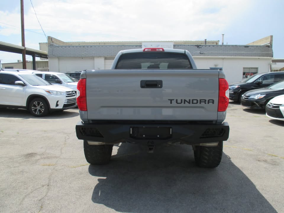 2018 Toyota Tundra CrewMax Limited 4x4 — photo 3