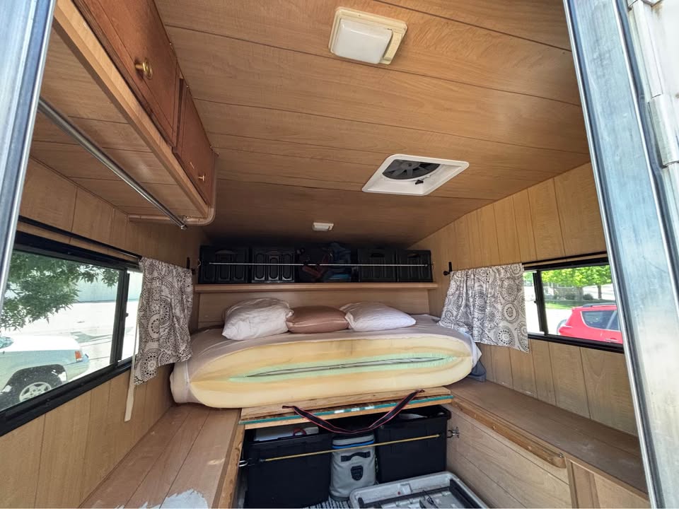 2012 Capri Retreat Truck Camper in Loveland, CO (photo 6) — photo 6