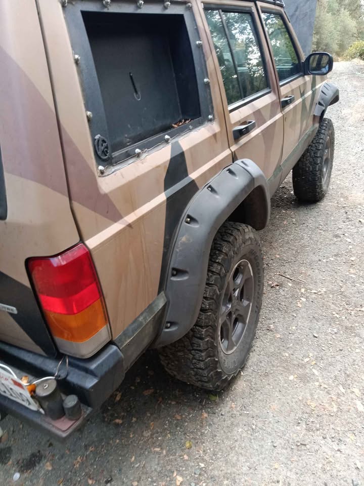 2000 Jeep Cherokee · Overland Sport Utility 4D in Auburn, CA (photo 7) — photo 7
