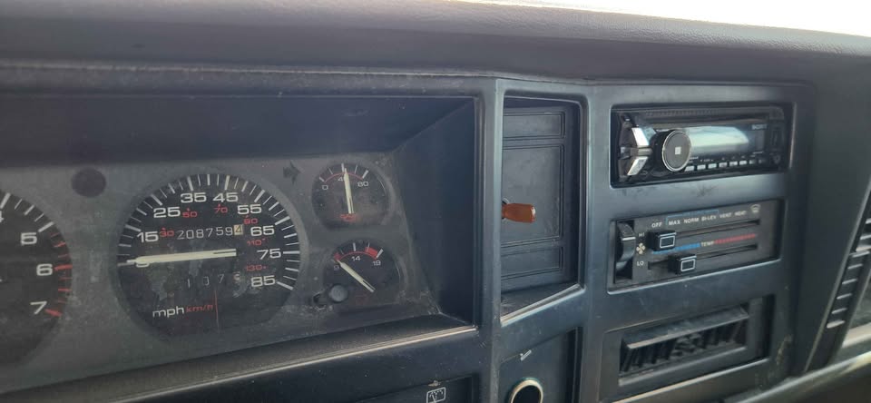 1992 Jeep Cherokee · Limited Sport Utility 4D in Fallon, NV (photo 7) — photo 7