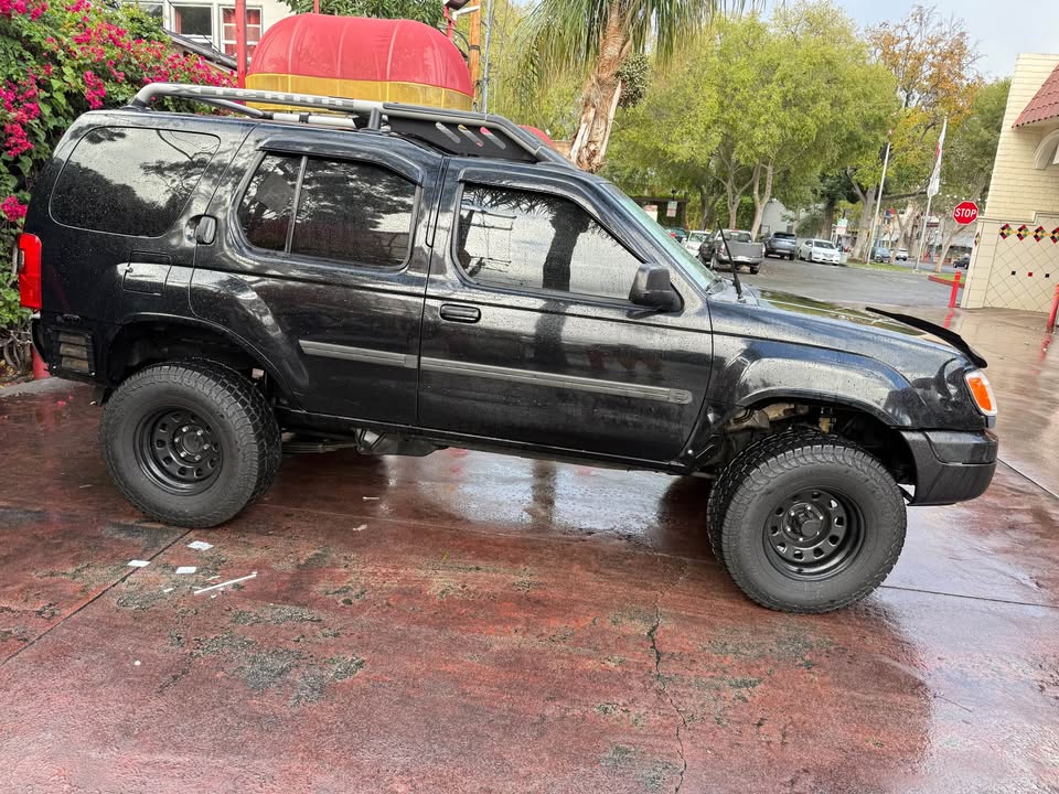 2001 Nissan Xterra · SE Sport Utility 4D in Los Angeles, CA (photo 7) — photo 7
