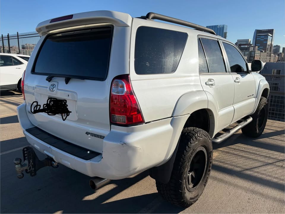 Toyota 4Runner Urban Runner 4WD 2008 in Denver, CO (photo 7) — photo 7