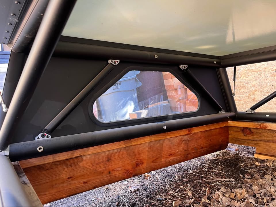 Camper Shell GFC Topper Toyota Tacoma 6ft Long Bed 2nd Gen Go Fast Camper Brand in Idyllwild-Pine Cove, CA (photo 7) — photo 7