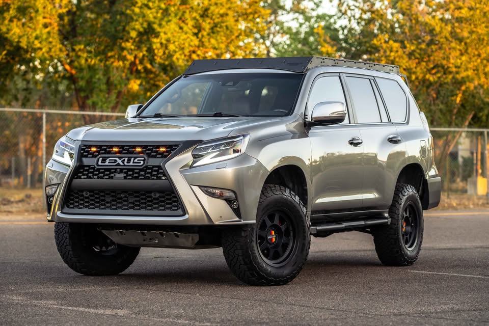 2016 Lexus GX 460 Luxury in Boulder, CO (photo 7) — photo 7