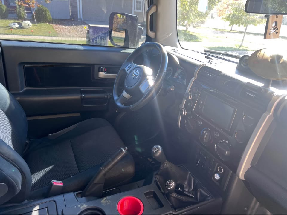 Toyota FJ Cruiser TRD Special Edition 6 Speed Manual in Denver, CO (photo 7) — photo 7