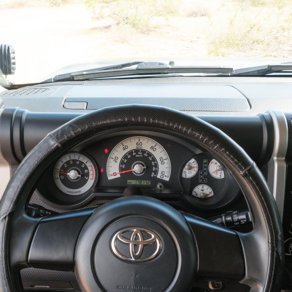 2007 Toyota FJ Cruiser · Sport Utility 2D in Phoenix, AZ (photo 7) — photo 7