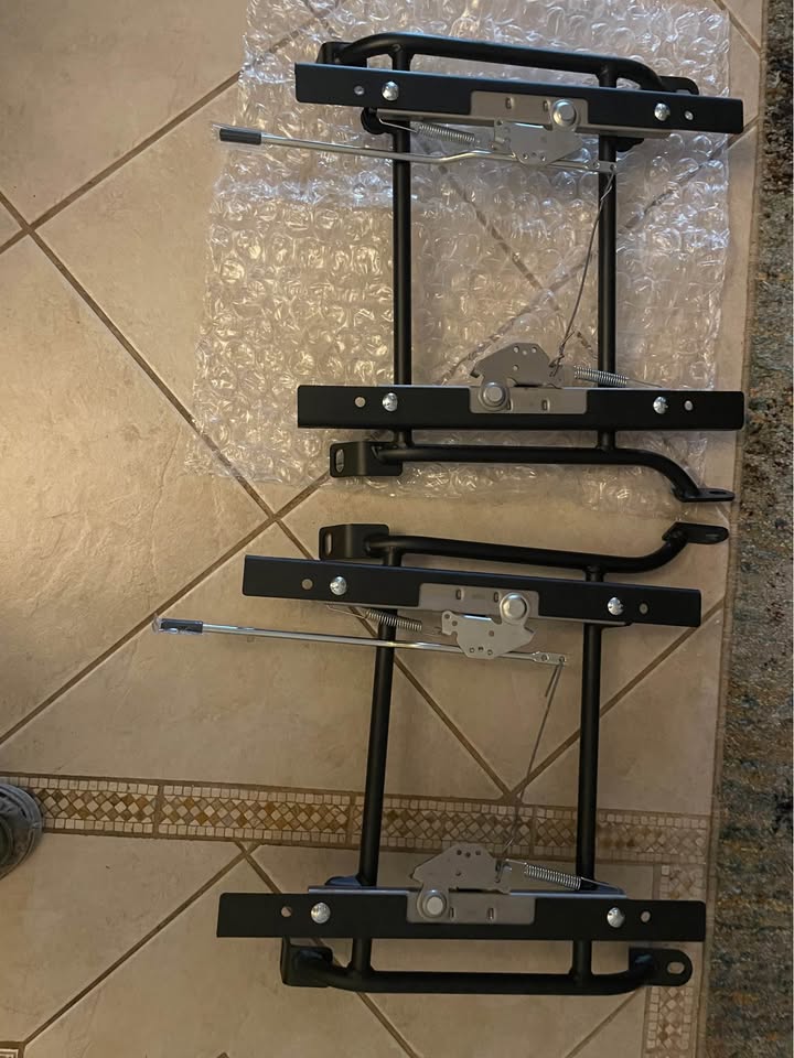Prp seats first gen Tacoma seat brackets in Escondido, CA (photo 3) — photo 3