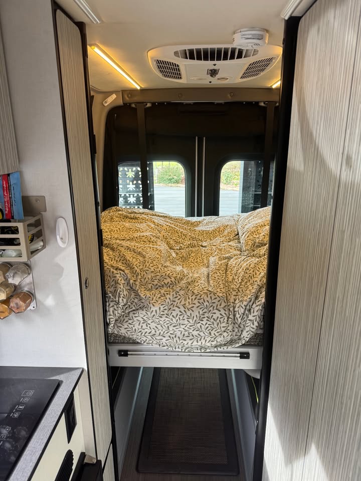 2020 Mercedes/Winnebago Sprinter Revel 4x4 in Canby, OR (photo 10) — photo 10