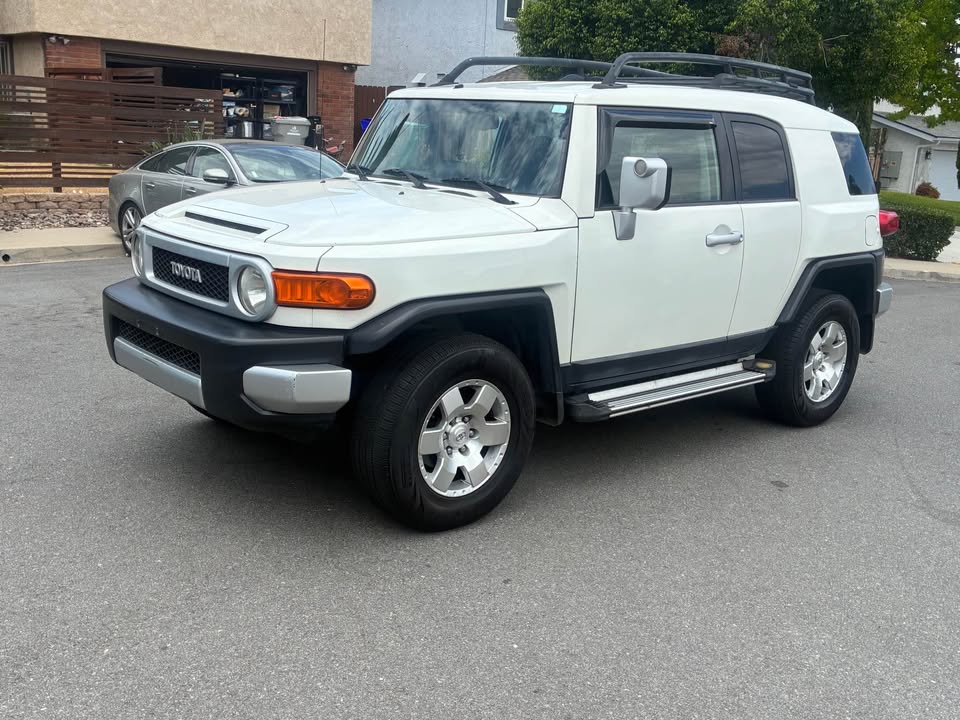 2010 Toyota FJ Cruiser · Sport Utility 2D in Escondido, CA (photo 11) — photo 11