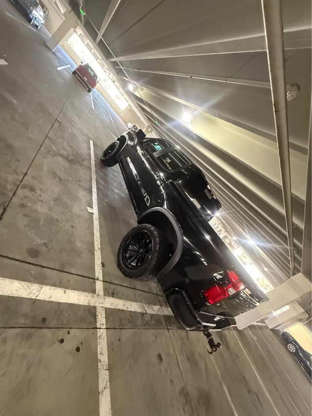 2022 Chevrolet ZR2 · Black — photo 3